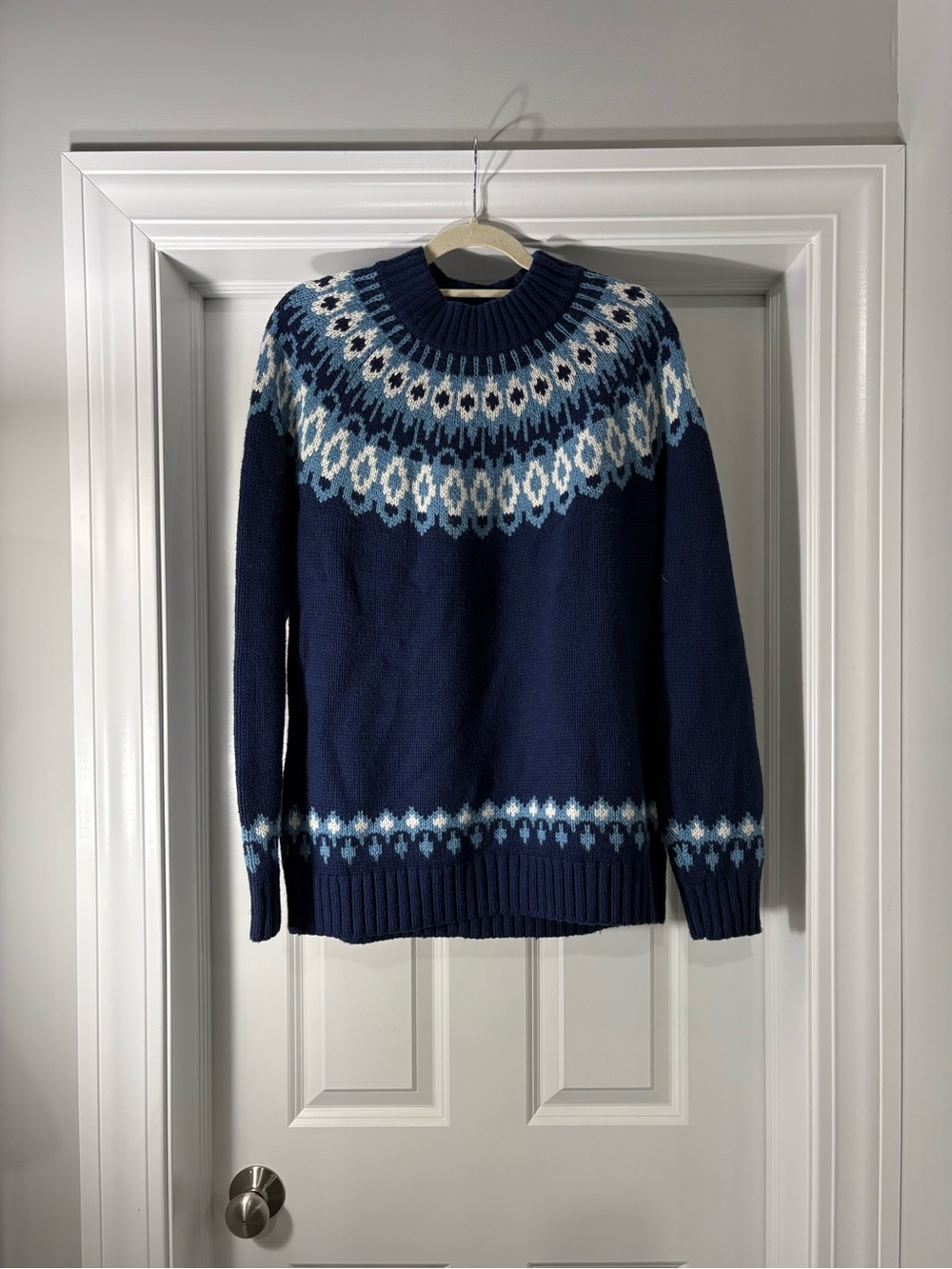 Lands' End Navy Fair Isle Crewneck Sweater with Light Blue & White Pattern